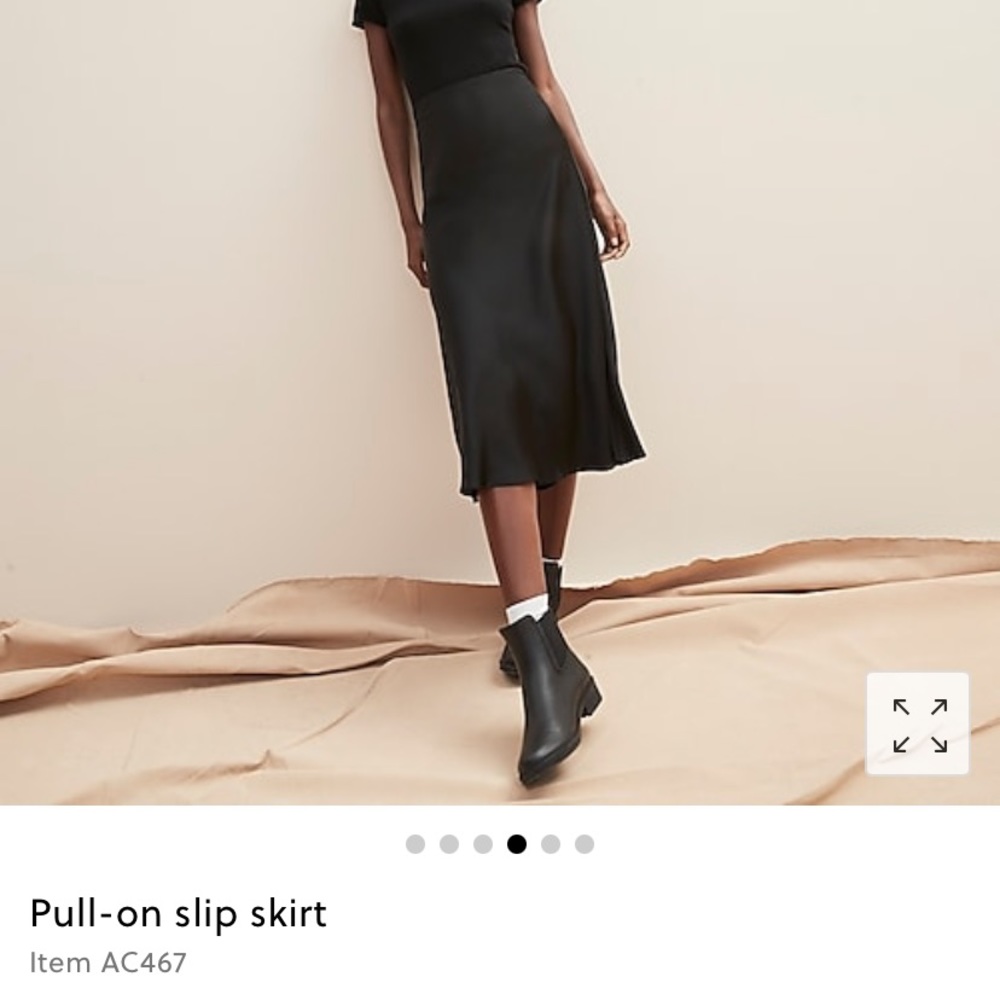 J.crew pull on slip skirt AC467